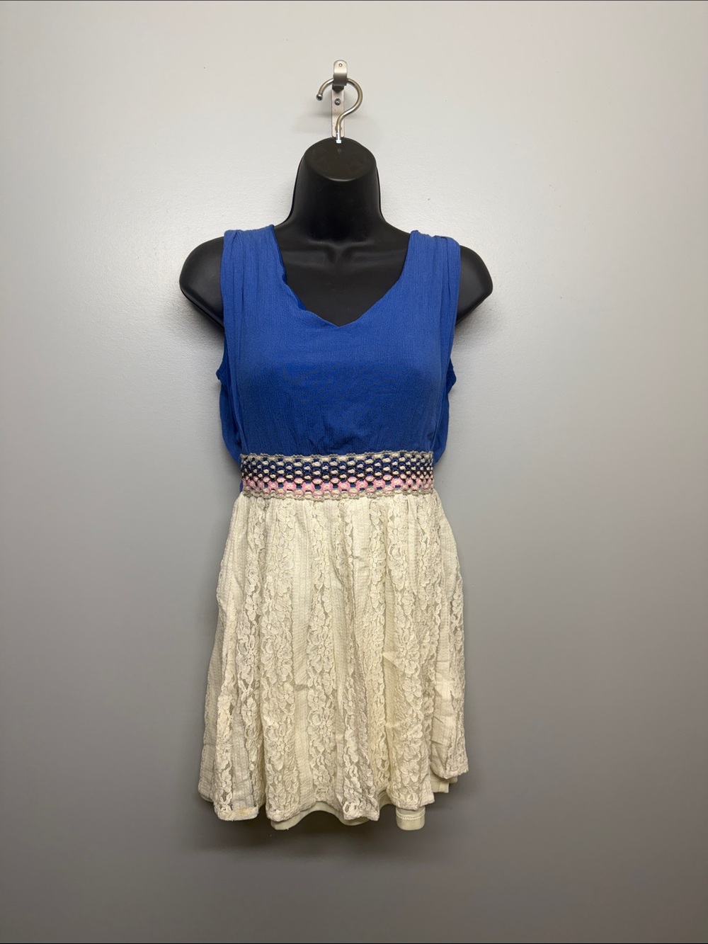 entro Anthropologie Lace White Skirt Blue Summer Mini Dress